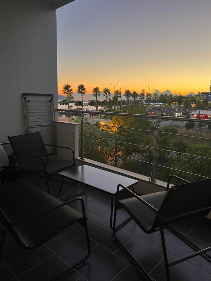 Appartamento Laura Con Vista Lungomare Vlorë Exteriör bild
