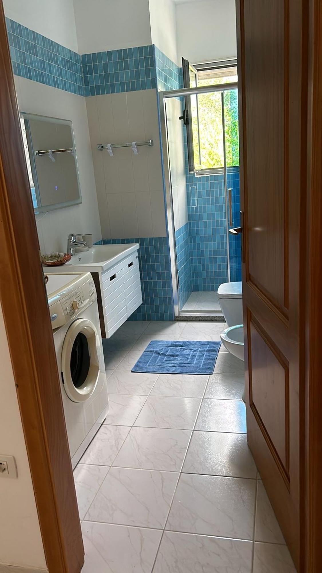 Appartamento Laura Con Vista Lungomare Vlorë Exteriör bild