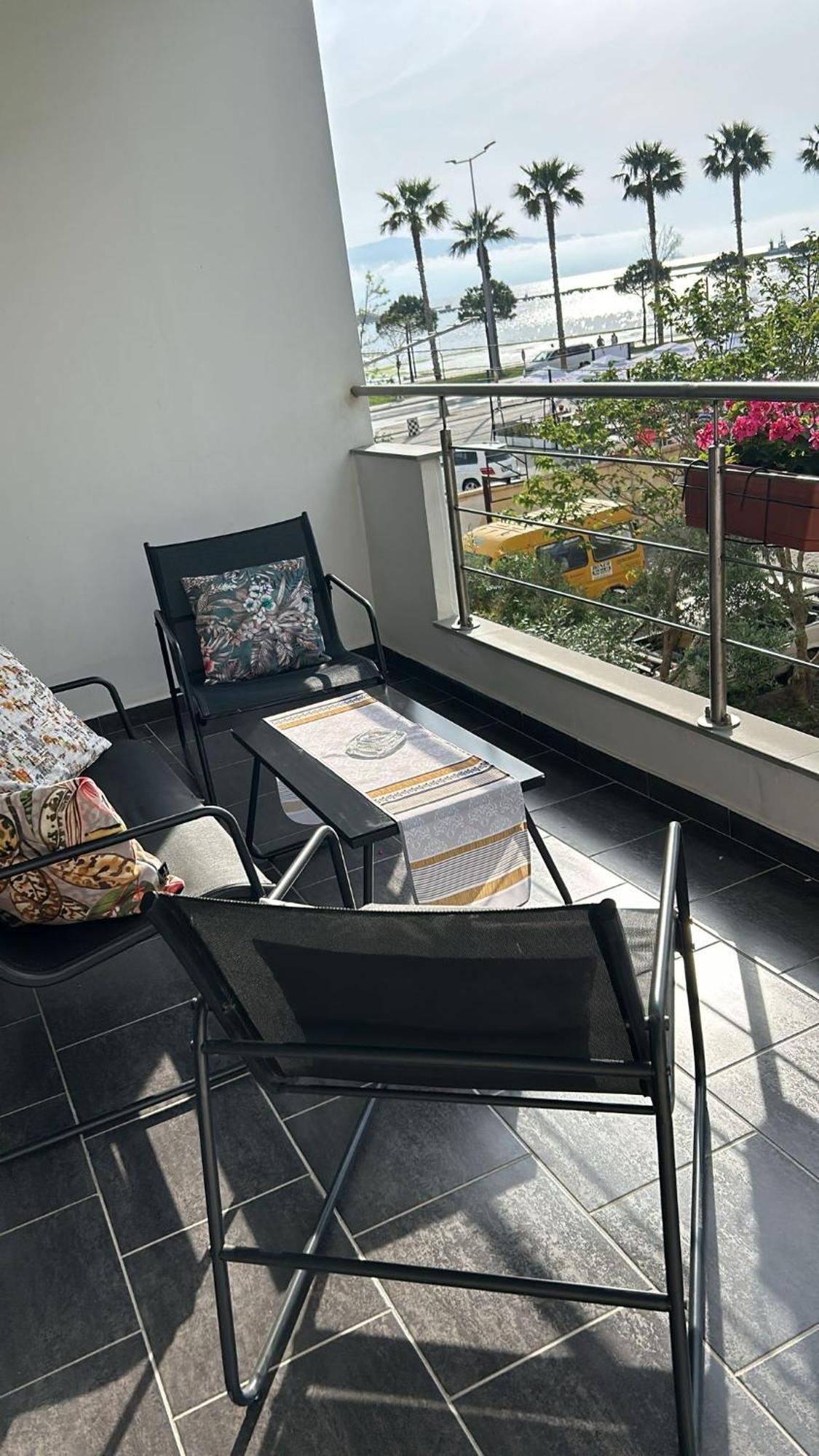 Appartamento Laura Con Vista Lungomare Vlorë Exteriör bild